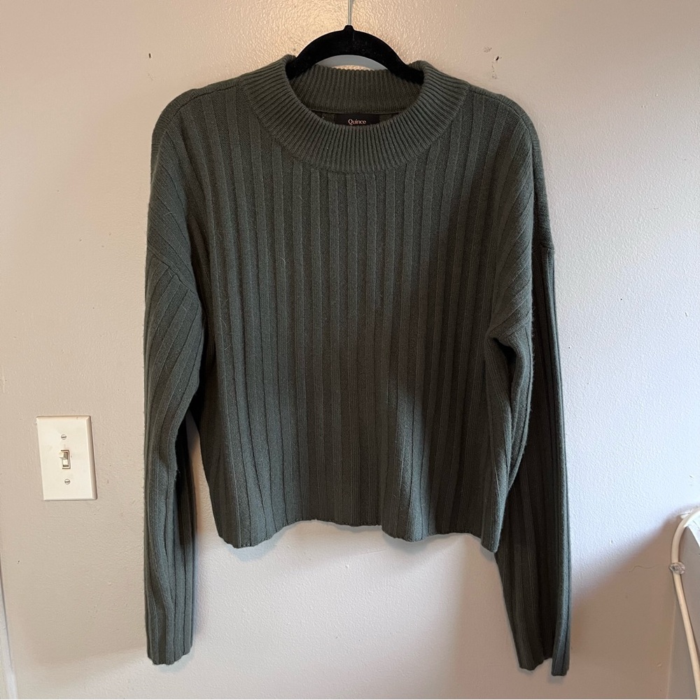 Quince wide Ribbed mock neck Sweater in Moss Green - Large - Picture 3 of 5